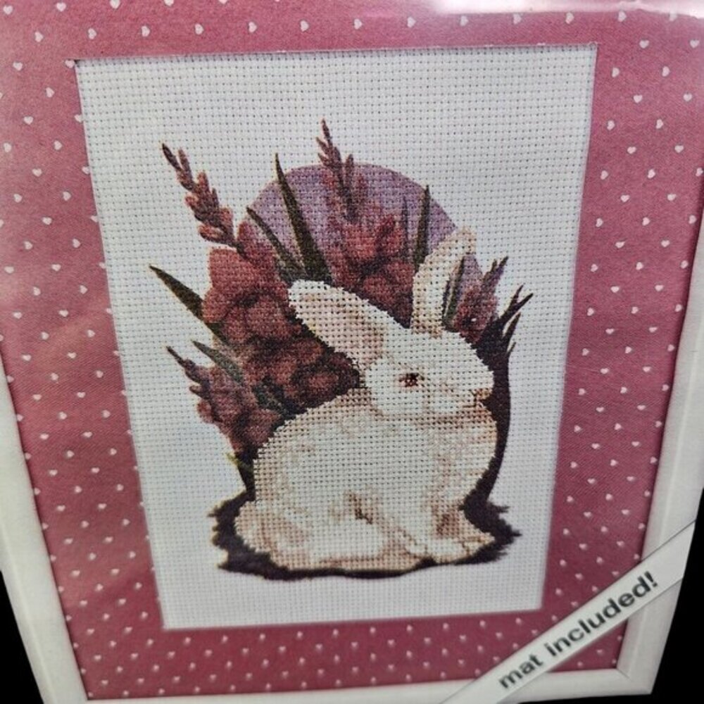 White Rabbit‎ JCA Weekenders Cross Stitch Kit Bunny Aida Includes Mat Sealed New